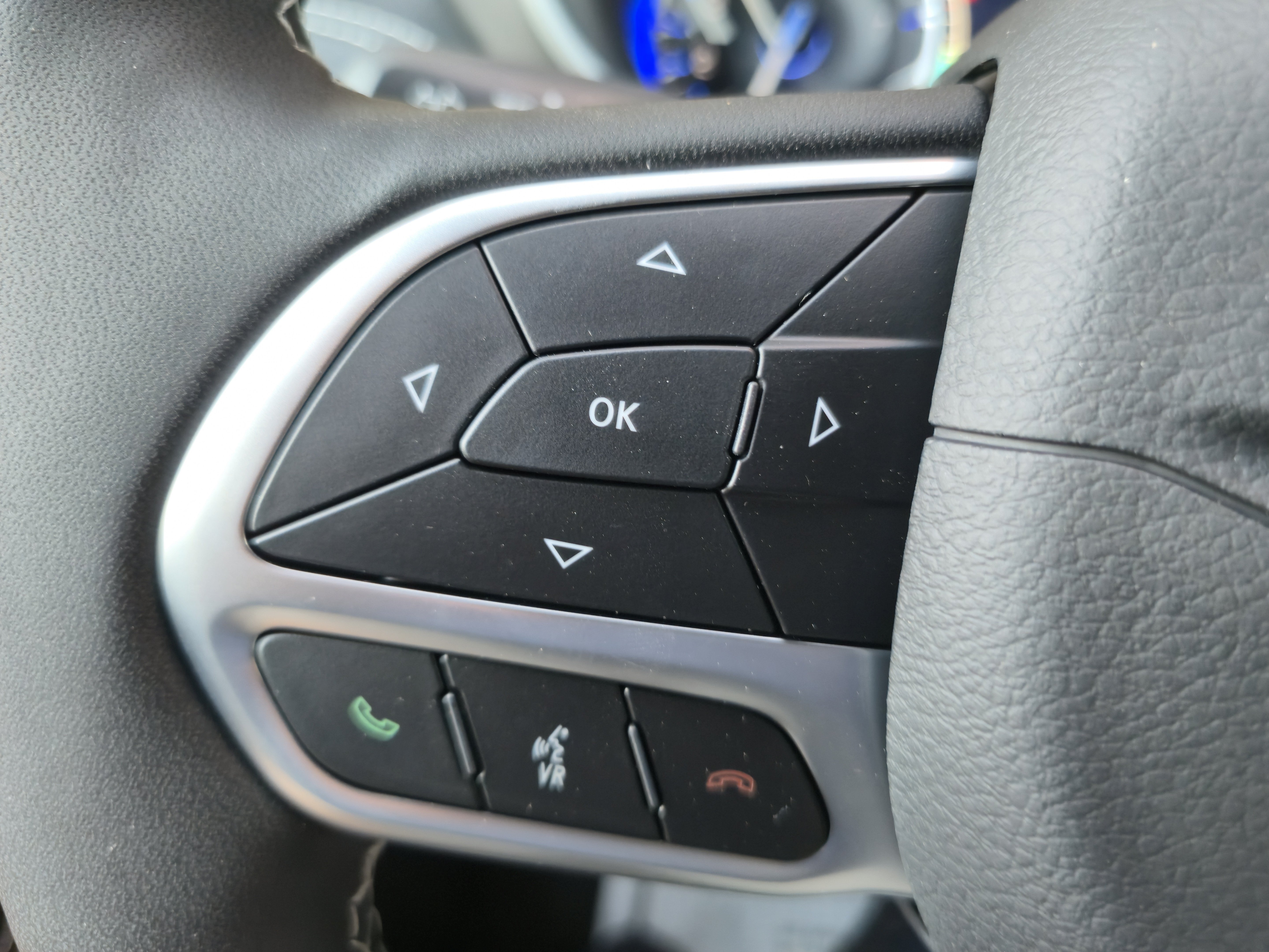 New 2027 Chrysler Pacifica Select FWD image 16