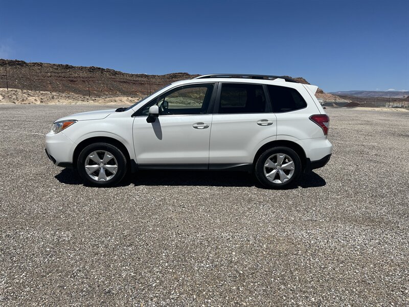 Used 2016 Subaru Forester 2.5i Limited AWD/4WD image 5