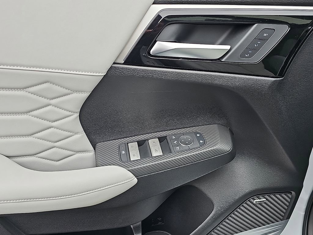 New 2026 Mitsubishi Outlander SEL AWD/4WD image 8