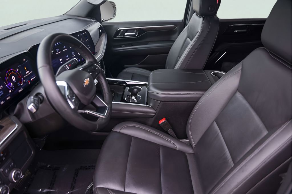 Used 2025 Chevrolet Tahoe LT image 12