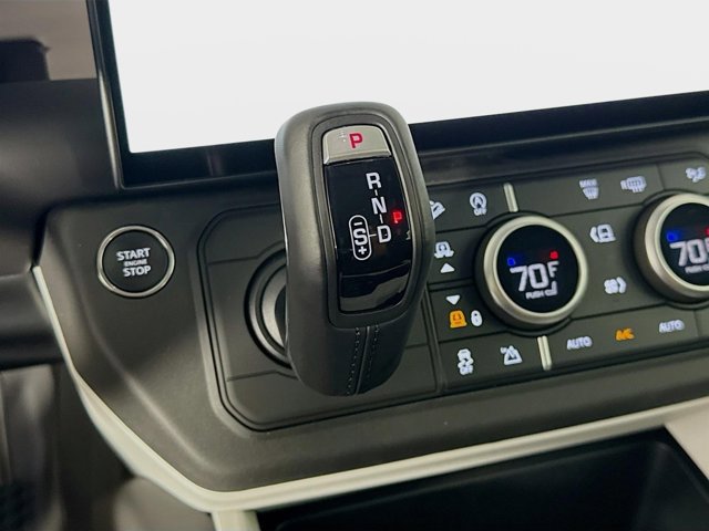 Used 2026 Land Rover Defender 110 X-Dynamic SE image 19