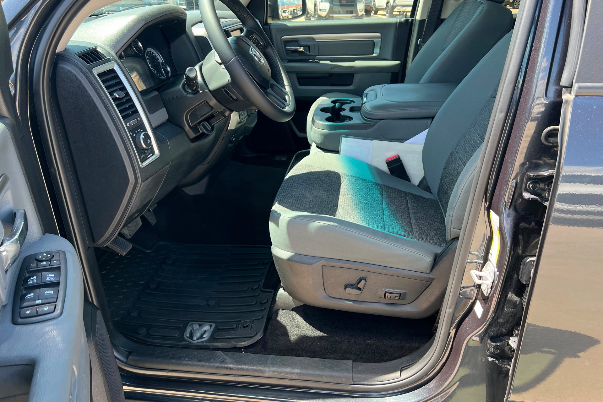 Used 2018 RAM 1500 Big Horn AWD/4WD image 18