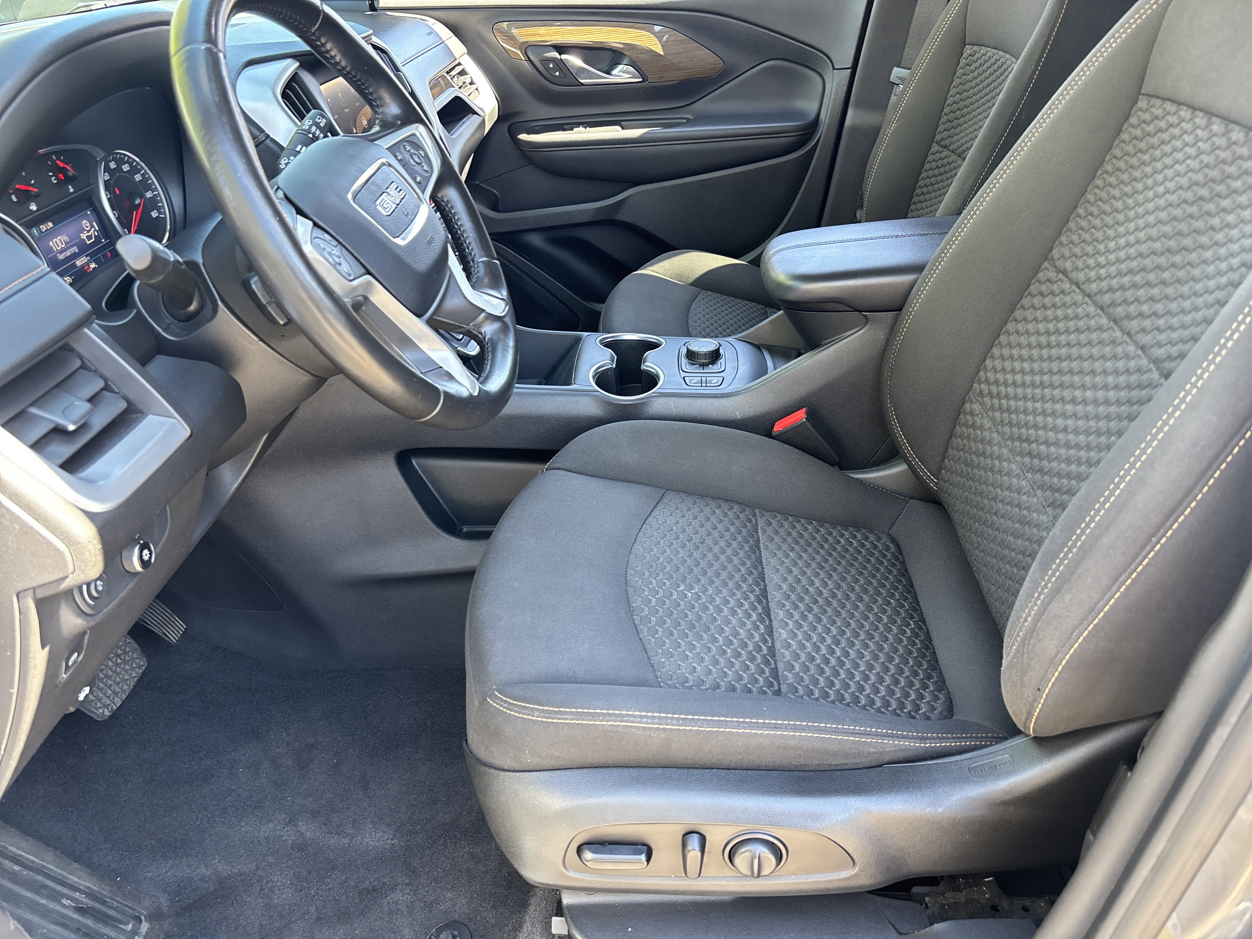 Used 2020 GMC Terrain SLE w/ Driver Convenience Package FWD image 18