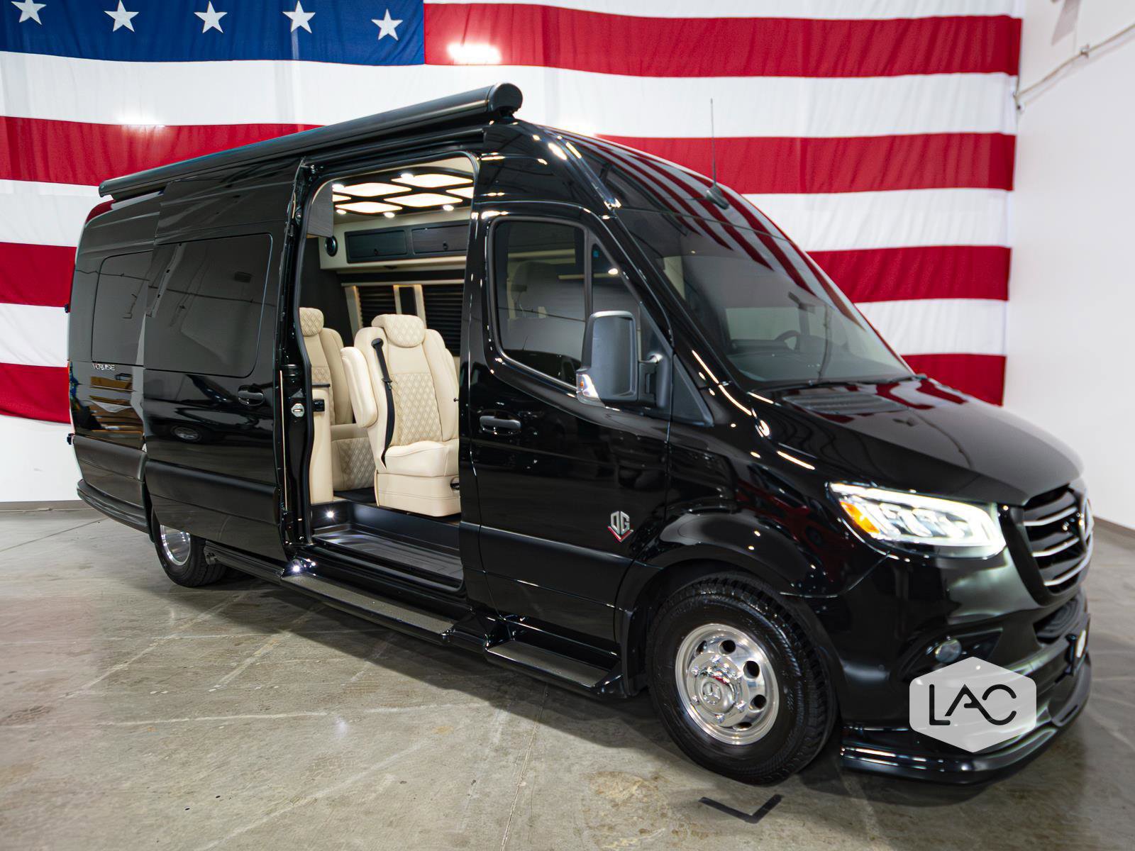 Used 2023 Mercedes-Benz Sprinter 3500 image 3