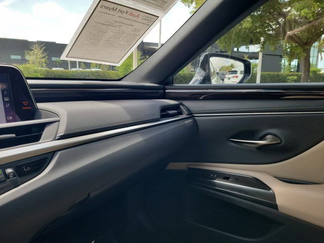 Used 2019 Lexus ES 350 image 31