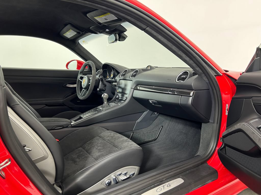 Certified 2020 Porsche 718 Cayman GT4 RWD image 22