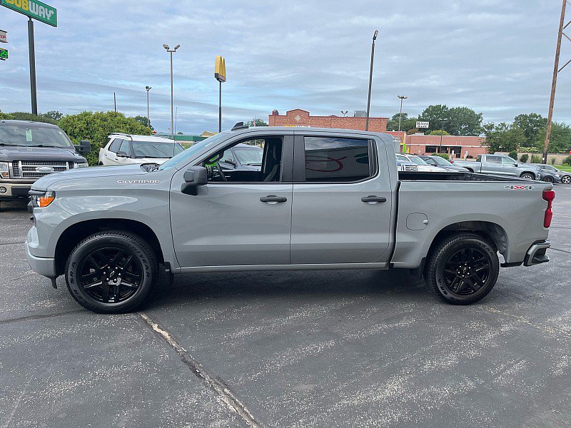 Used 2024 Chevrolet Silverado 1500 Custom AWD/4WD image 5