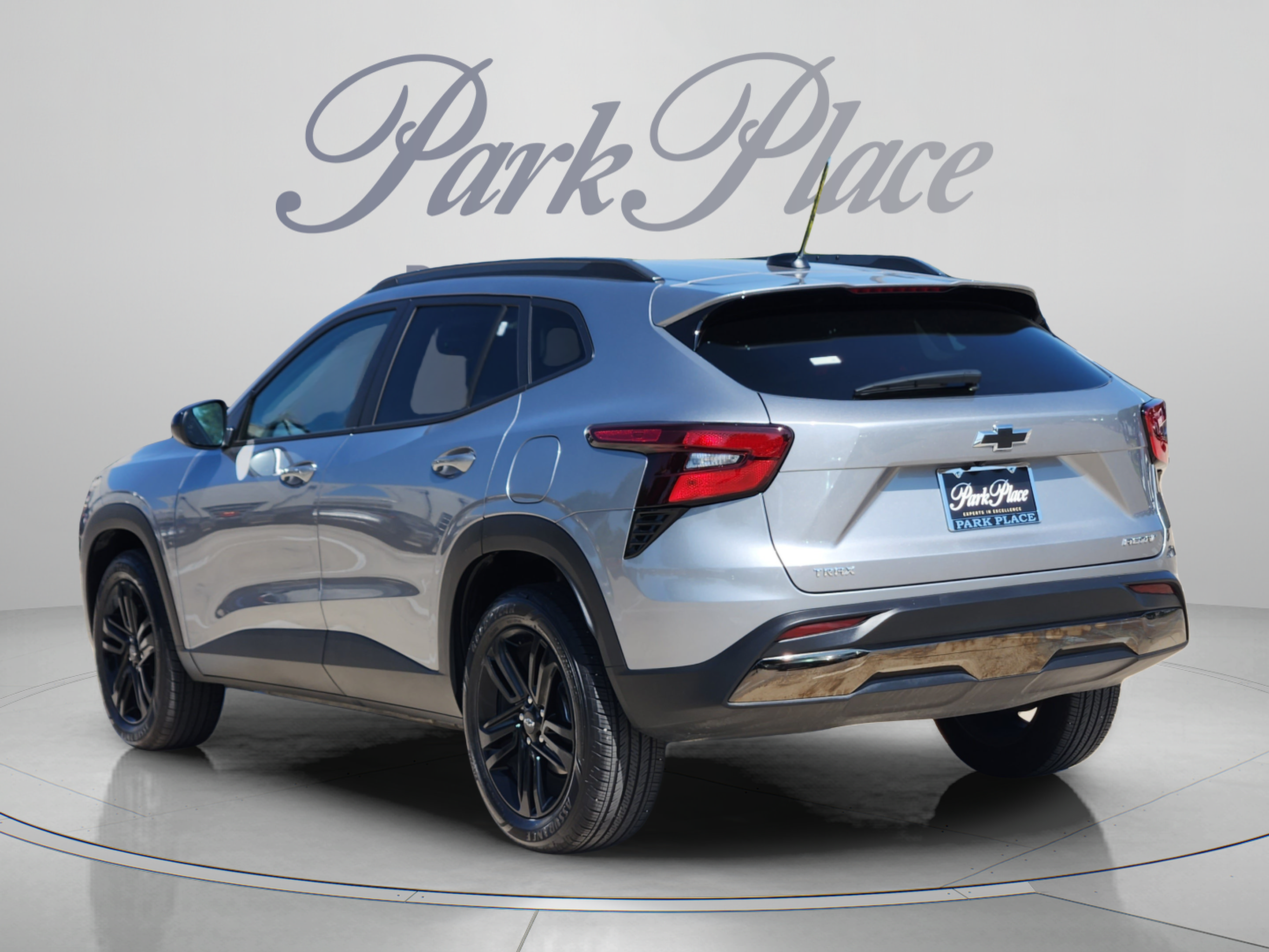 Used 2026 Chevrolet Trax ACTIV FWD image 3
