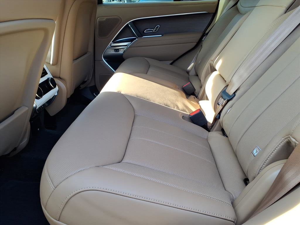 New 2026 Land Rover Range Rover SE image 5