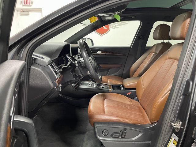 Used 2018 Audi Q5 Prestige w/ Prestige Package AWD/4WD image 13