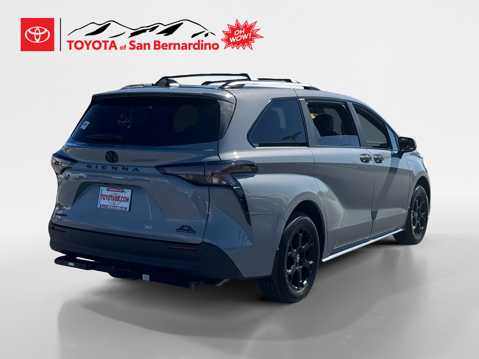 New 2026 Toyota Sienna XLE Woodland Edition AWD/4WD image 5