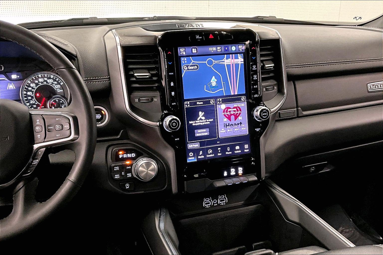 Used 2025 RAM 1500 Laramie AWD/4WD image 7