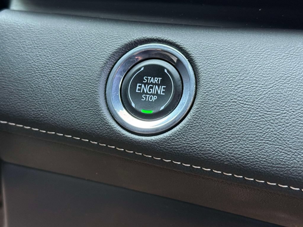 Used 2023 Cadillac Escalade ESV Luxury AWD/4WD image 27