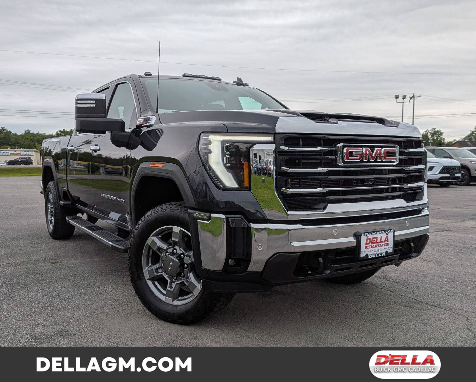 Used 2025 GMC Sierra 2500 SLT w/ SLT Premium Package AWD/4WD image 1