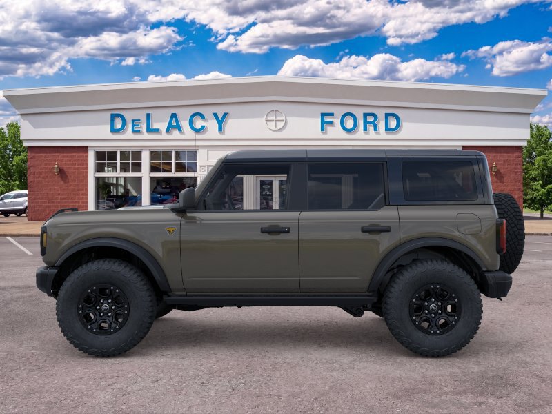 New 2026 Ford Bronco Badlands w/ Sasquatch Package AWD/4WD image 3