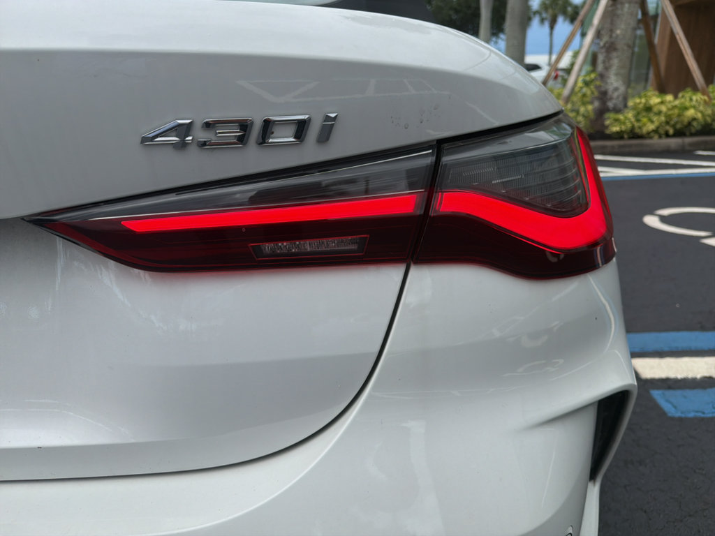 Used 2021 BMW 430i Convertible w/ M Sport Package RWD image 19