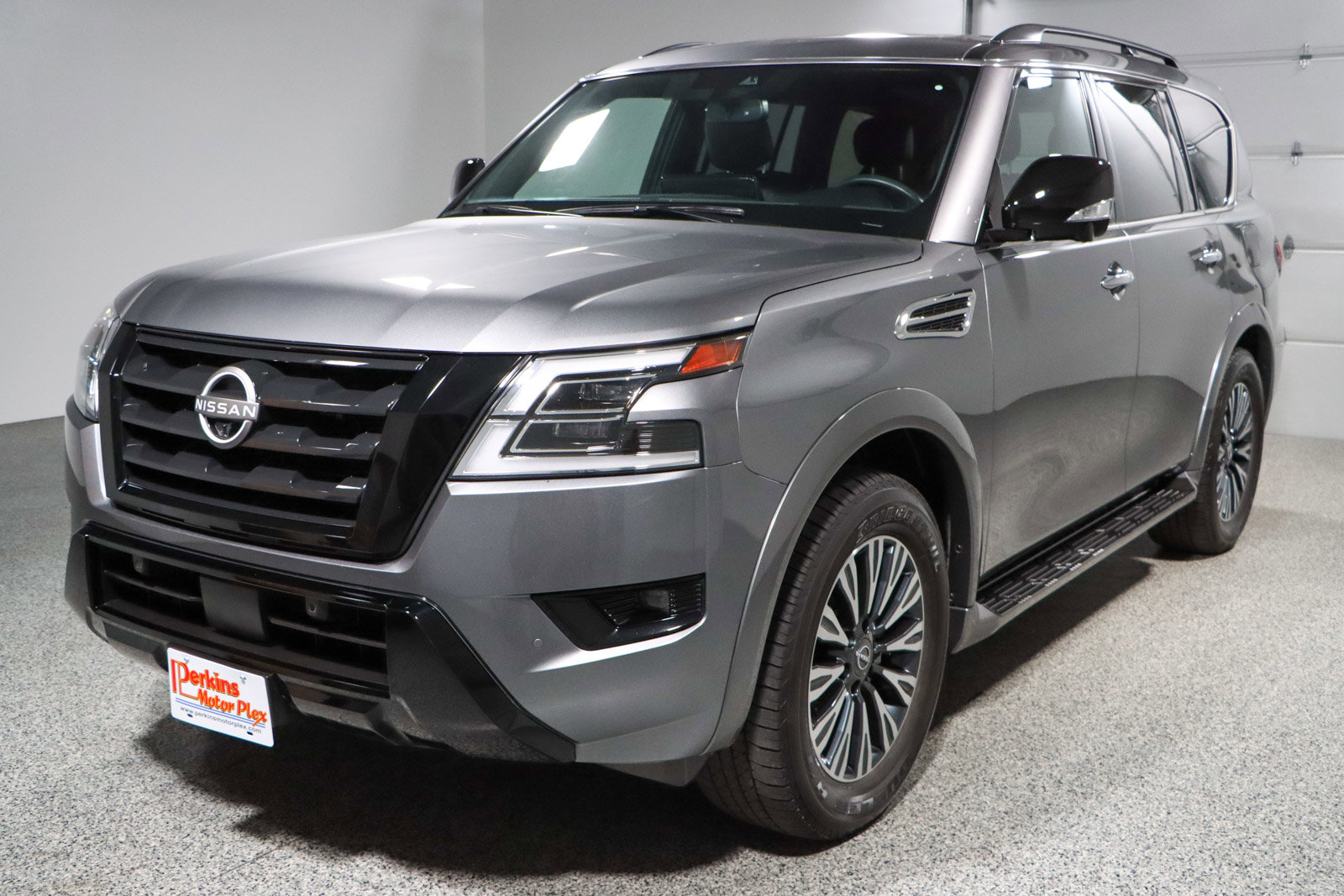 Used 2024 Nissan Armada SL w/ Midnight Edition Package image 35