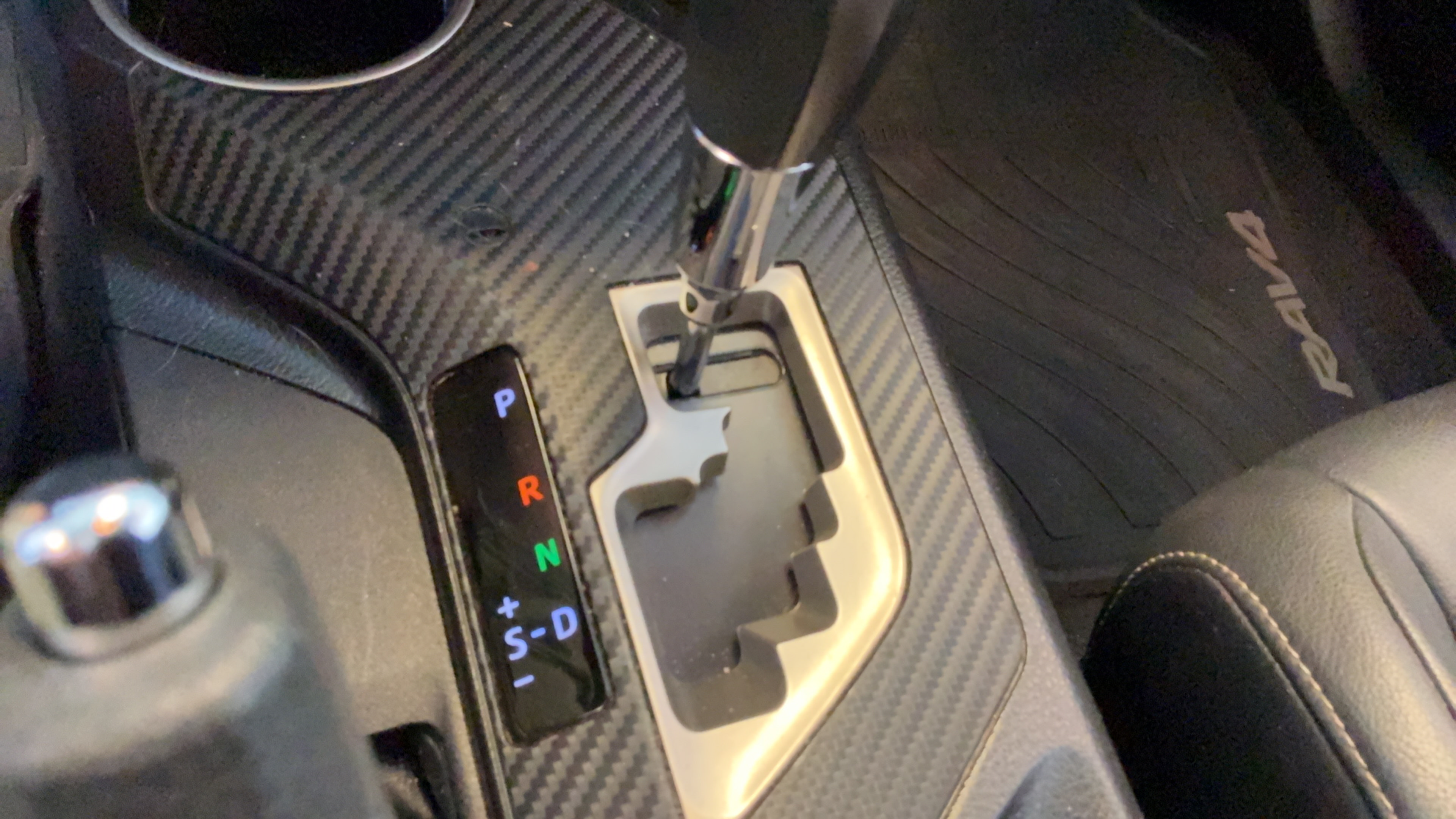 Used 2015 Toyota RAV4 Limited FWD image 16
