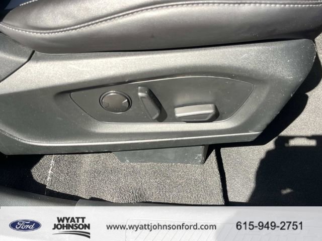 Used 2023 Ford Explorer XLT w/ Equipment Group 202A image 26