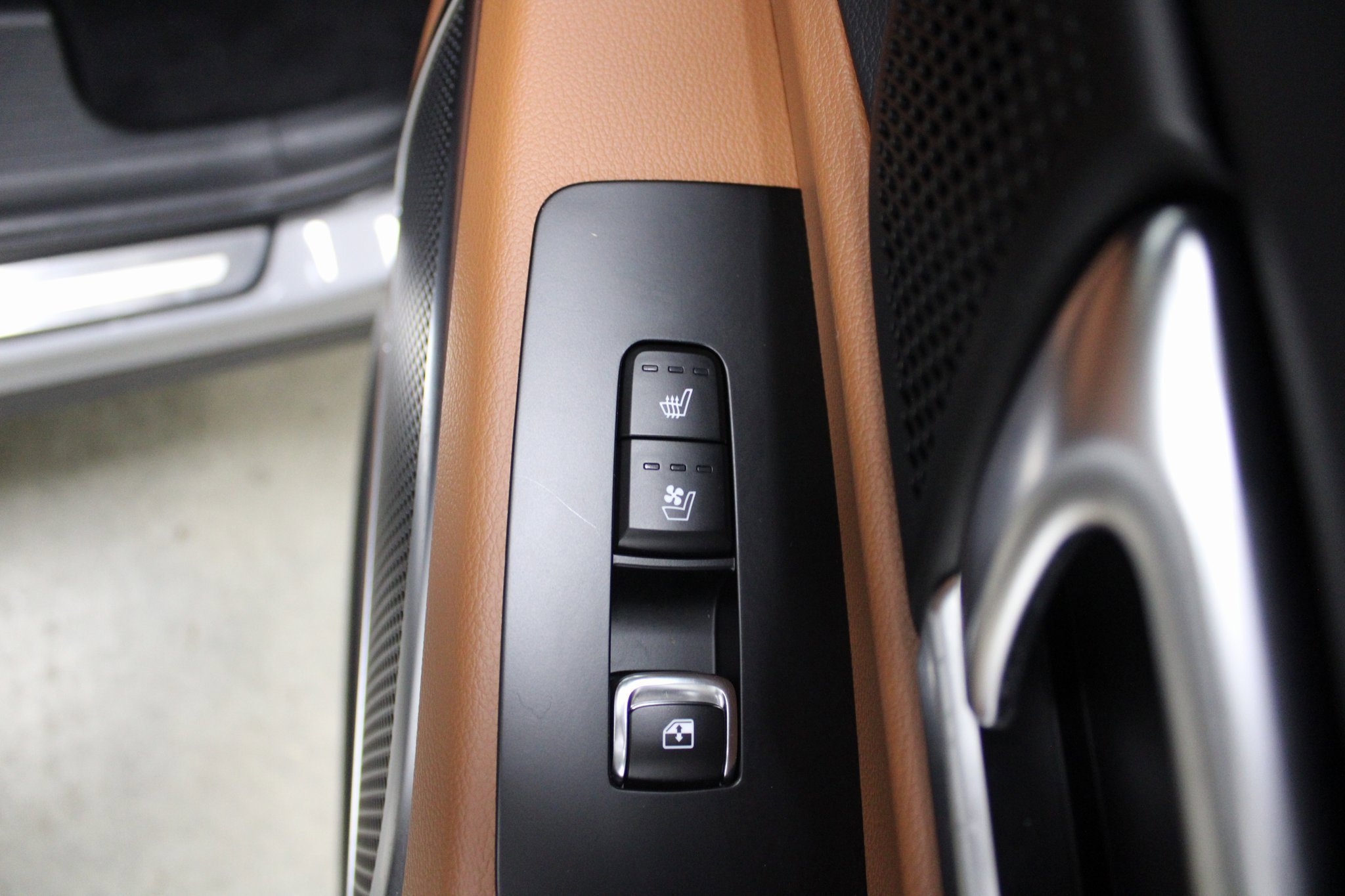 Used 2025 Kia Telluride SX Prestige X-Pro image 28