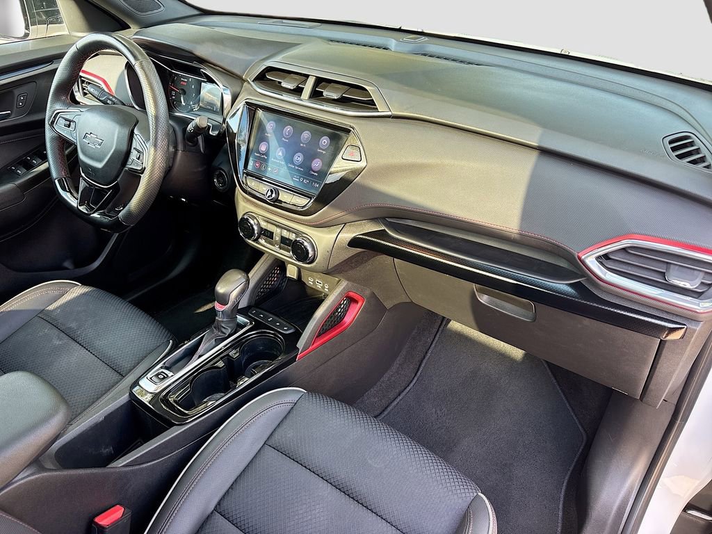 Used 2022 Chevrolet TrailBlazer RS w/ Sun and Liftgate Package image 29