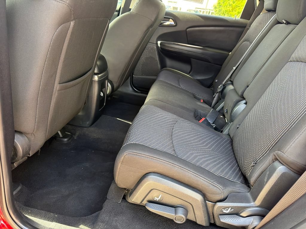 Used 2020 Dodge Journey SE FWD image 34