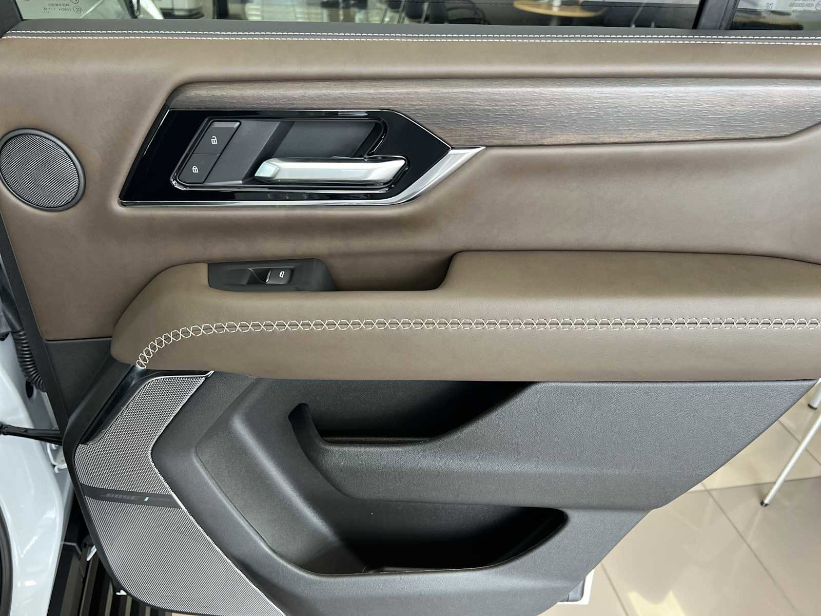 New 2026 GMC Yukon Denali Ultimate AWD/4WD image 30