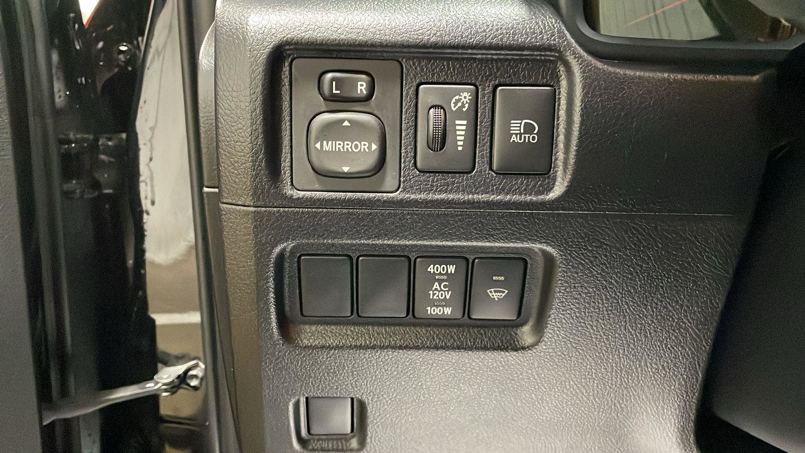 Used 2023 Toyota 4Runner 40th Anniversary SE image 16