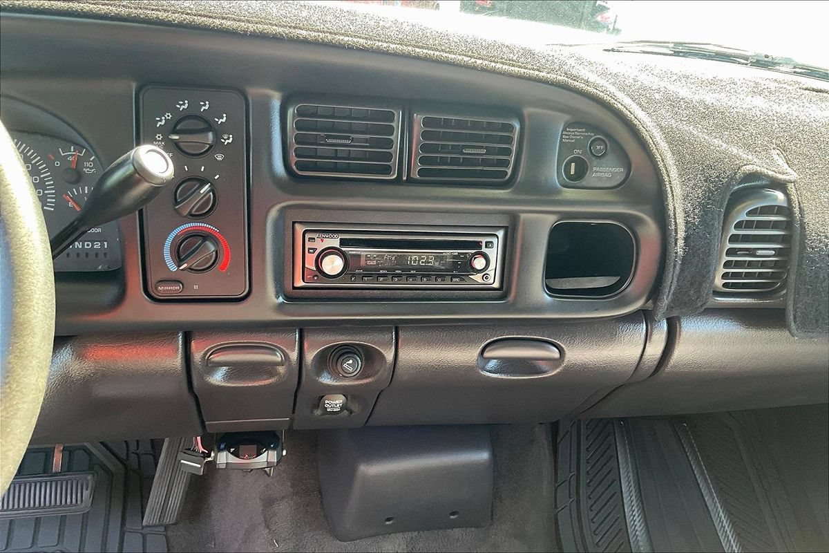 Used 1999 Dodge Ram 3500 Truck 2WD Quad Cab image 15