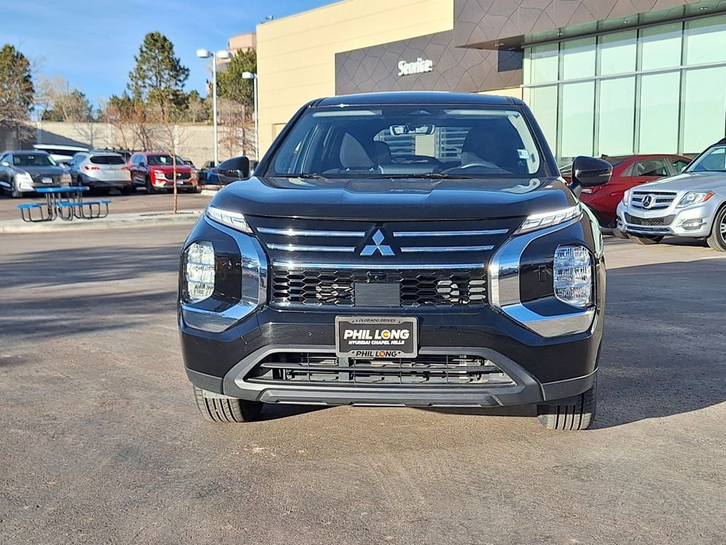Used 2025 Mitsubishi Outlander ES image 8