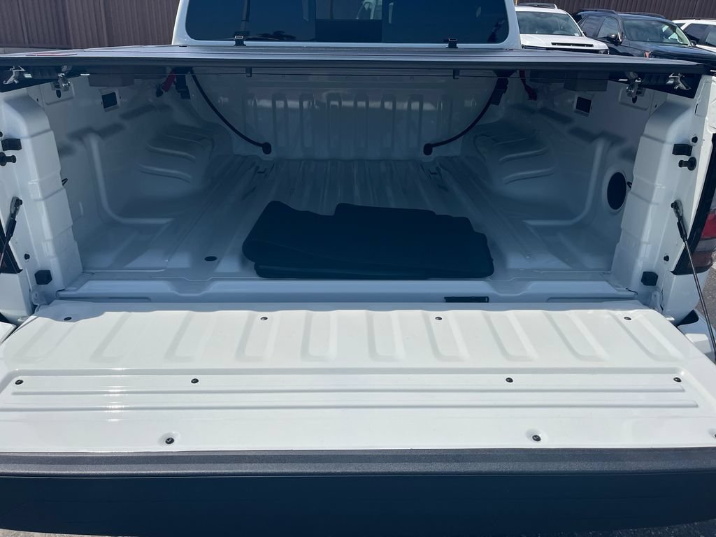 Used 2026 Nissan Frontier PRO-4X AWD/4WD image 22