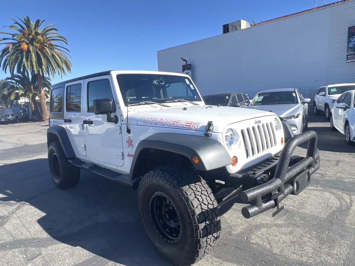 Used 2013 Jeep Wrangler Unlimited Sport image 2