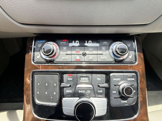 Used 2014 Audi A8 3.0T AWD/4WD image 19