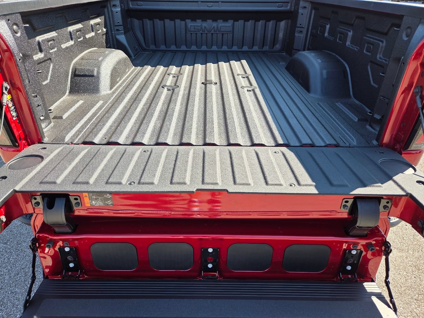New 2026 GMC Sierra 2500 AT4 w/ AT4 Premium Plus Package AWD/4WD image 25