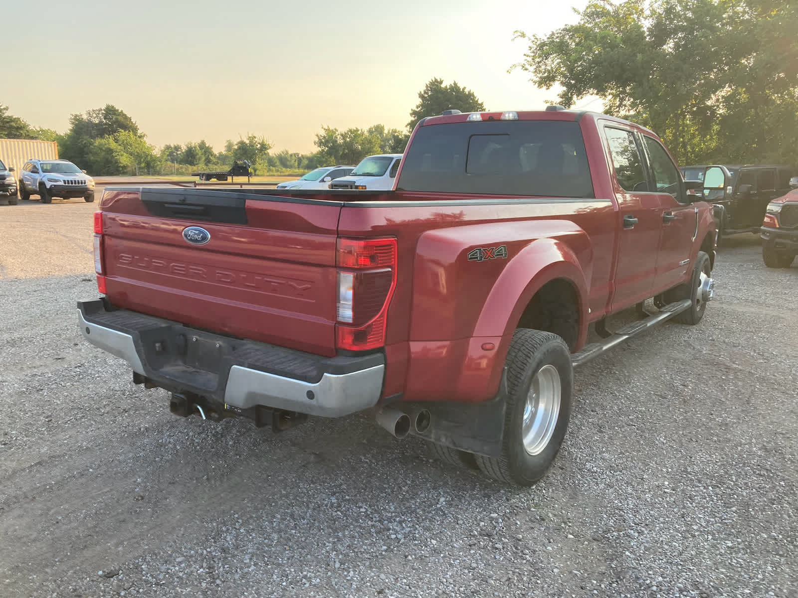Used 2022 Ford F350 XLT w/ XLT Value Package AWD/4WD image 7