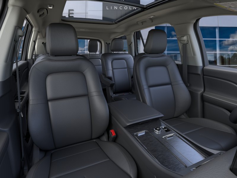Used 2026 Lincoln Aviator AWD image 10