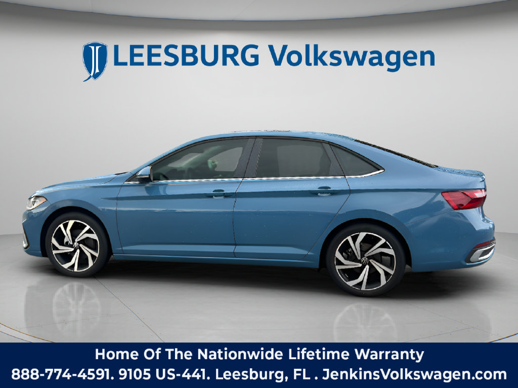 Used 2025 Volkswagen Jetta SEL FWD image 7