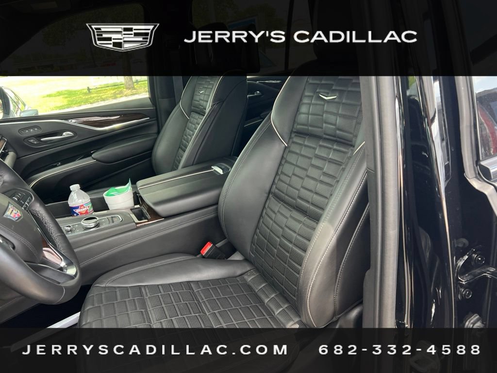 Used 2021 Cadillac Escalade Sport Platinum AWD/4WD image 10