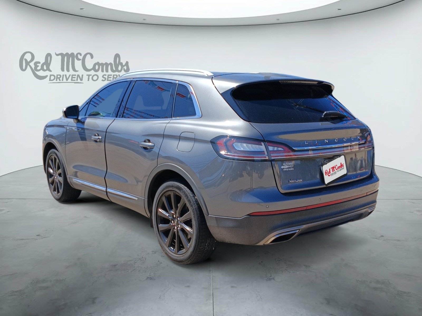 Used 2023 Lincoln Nautilus Reserve w/ Monochromatic Package FWD image 7