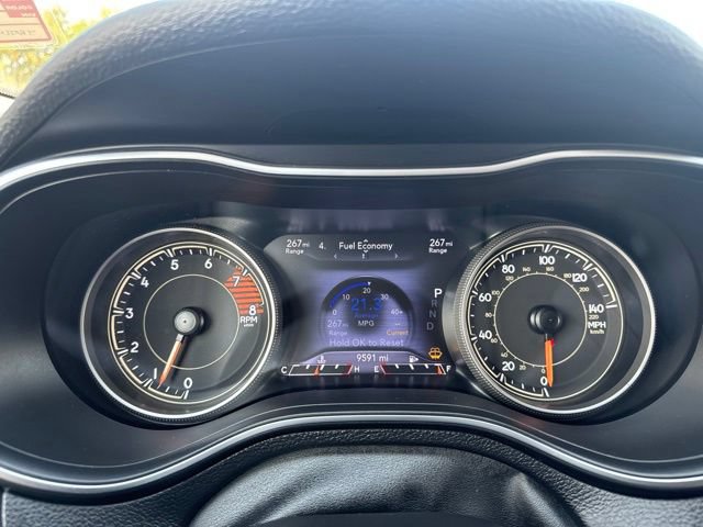 Used 2022 Jeep Cherokee Trailhawk w/ Sound & Nav Group AWD/4WD image 16