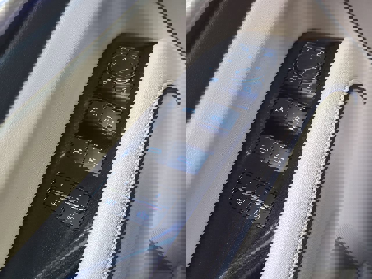 Used 2023 Cadillac Escalade ESV Premium Luxury w/ LPO, Radiant Package image 24