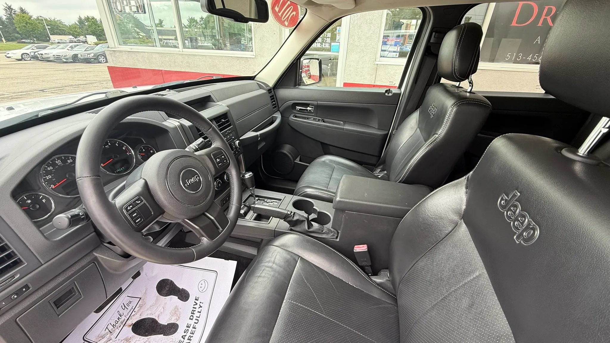 Used 2012 Jeep Liberty Sport AWD/4WD image 9