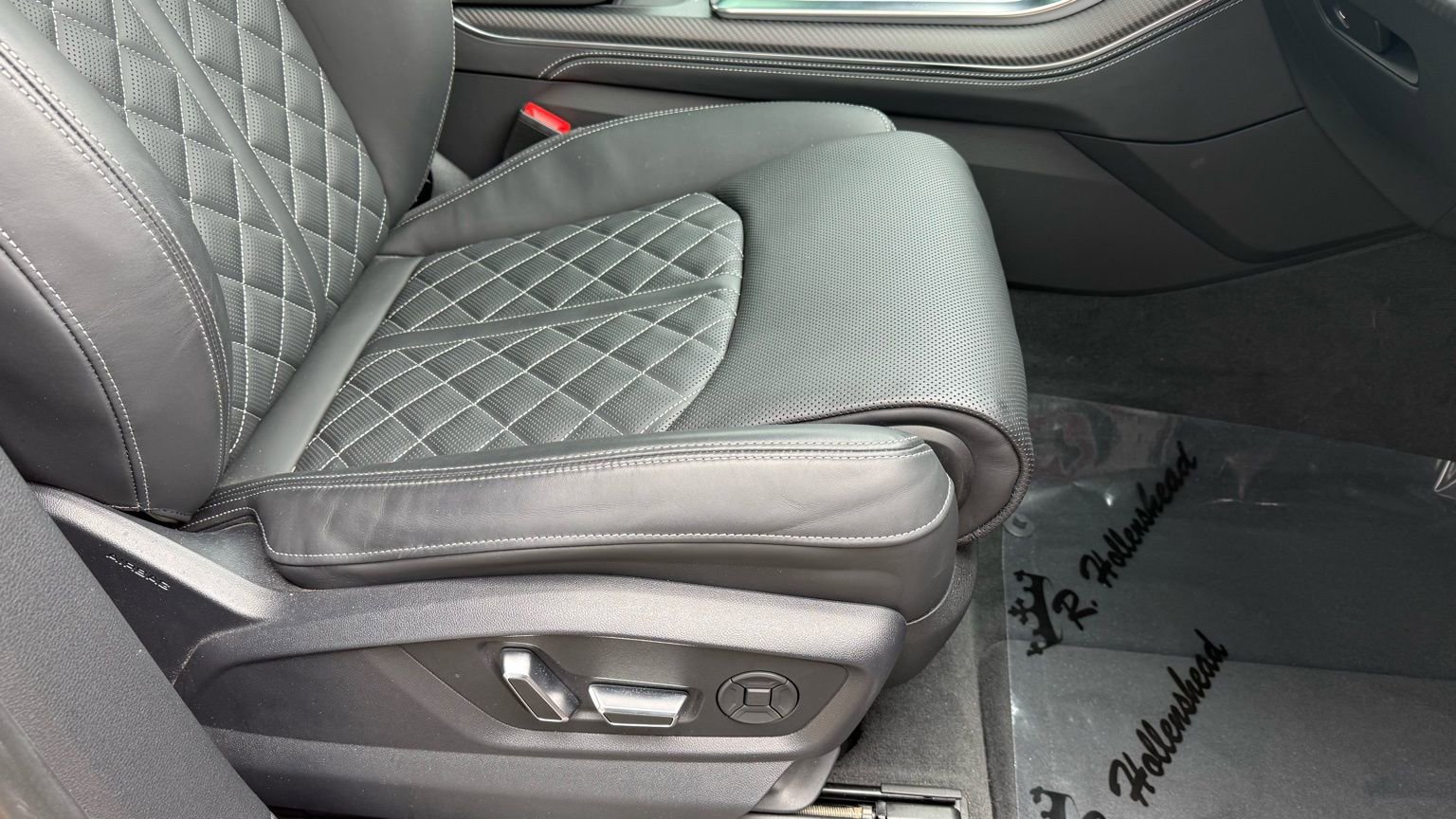 Used 2024 Audi SQ8 Premium Plus image 19