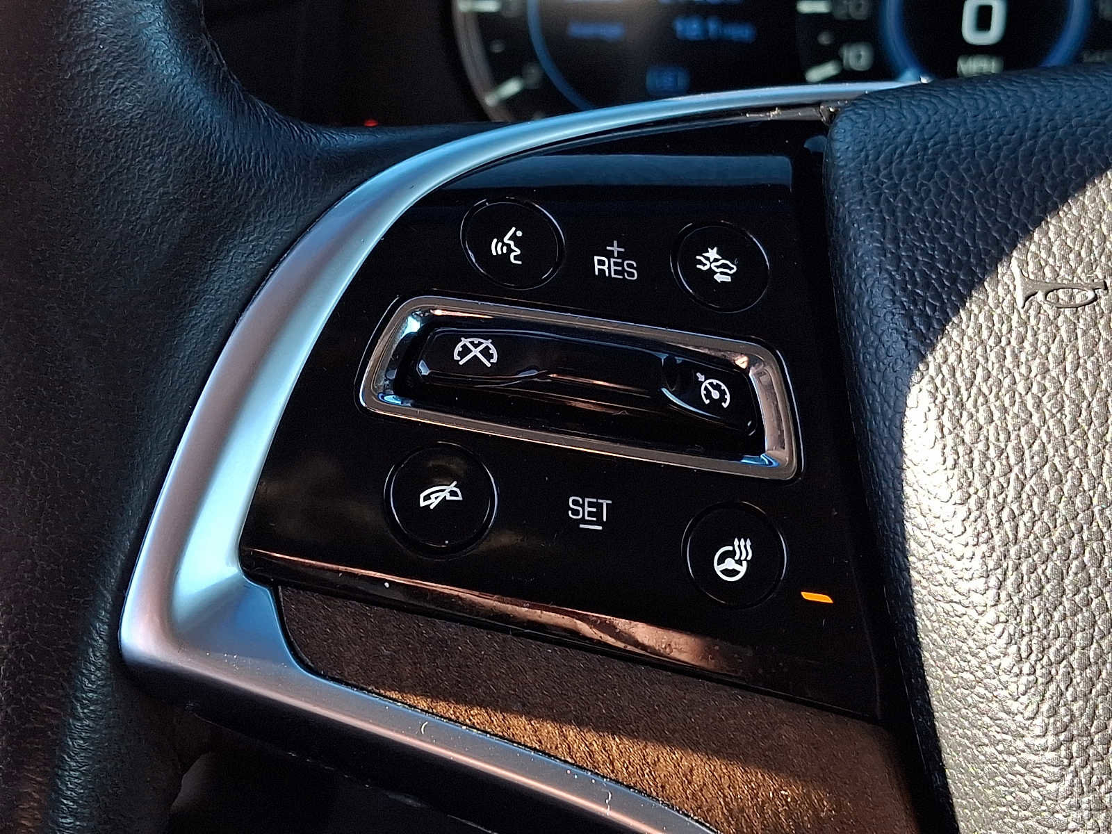 Used 2017 Cadillac Escalade Premium Luxury image 20