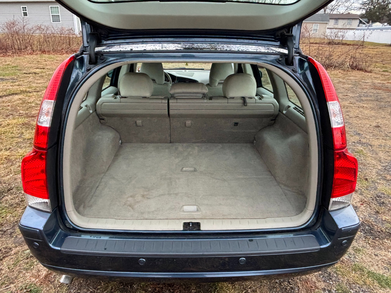 Used 2007 Volvo V70 2.4 image 21