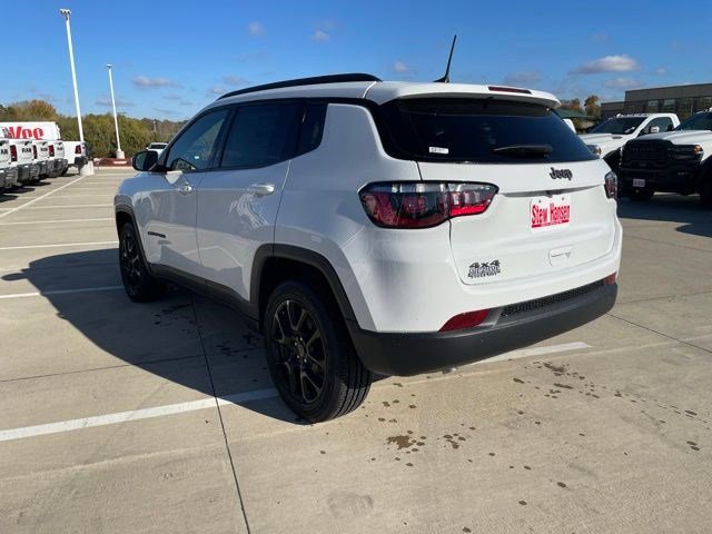 New 2026 Jeep Compass Latitude w/ Quick Order Package 29K AWD/4WD image 2
