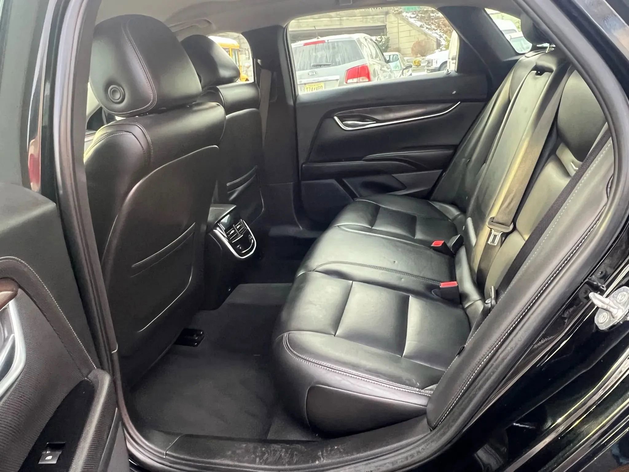 Used 2019 Cadillac XTS Luxury image 25