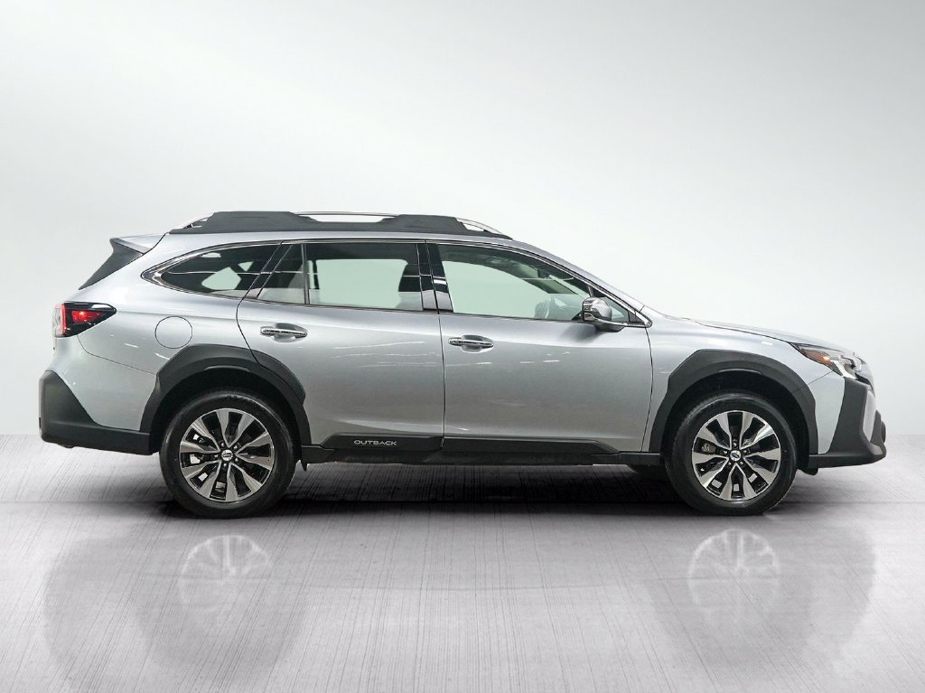 Used 2024 Subaru Outback Touring XT AWD/4WD image 6