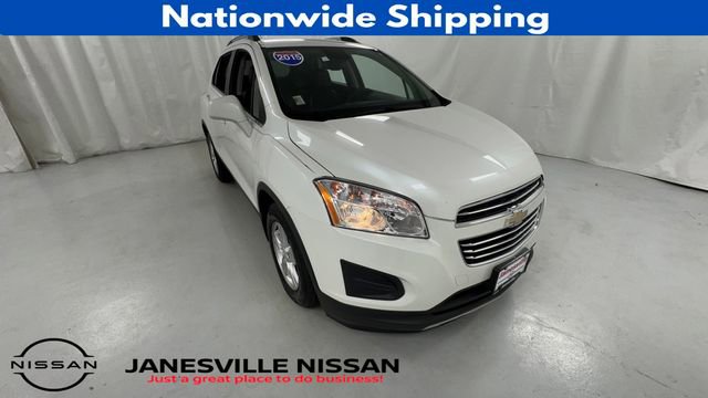 Used 2015 Chevrolet Trax LT w/ LT Sun and Sound Package image 1