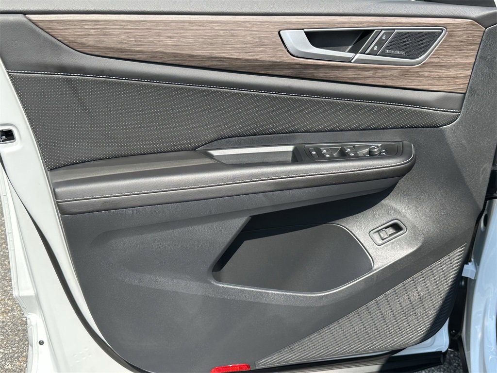 New 2026 Volkswagen Atlas SEL Premium R-Line image 10